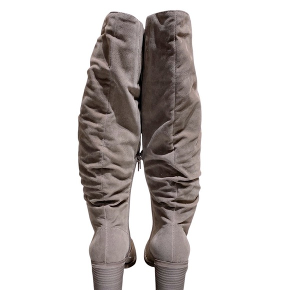 Women’s EARTH Vine Heeled Boots - Picture 6 of 8